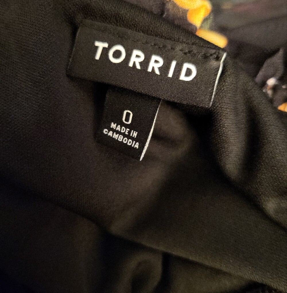 🍋Nwot Torrid 0x Mesh V-Neck Tiered Maxi Dress~Lotta lemons black - Women's🍋 - Picture 10 of 10